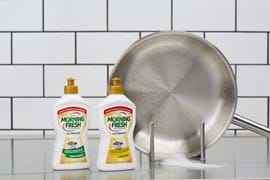 Commercial Photography | Styled Photography | Melbourne Photography | Dishwashing liquid and silver pan