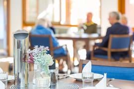 Commercial Photography | Melbourne Photography | Interior image of nursing home with men and women